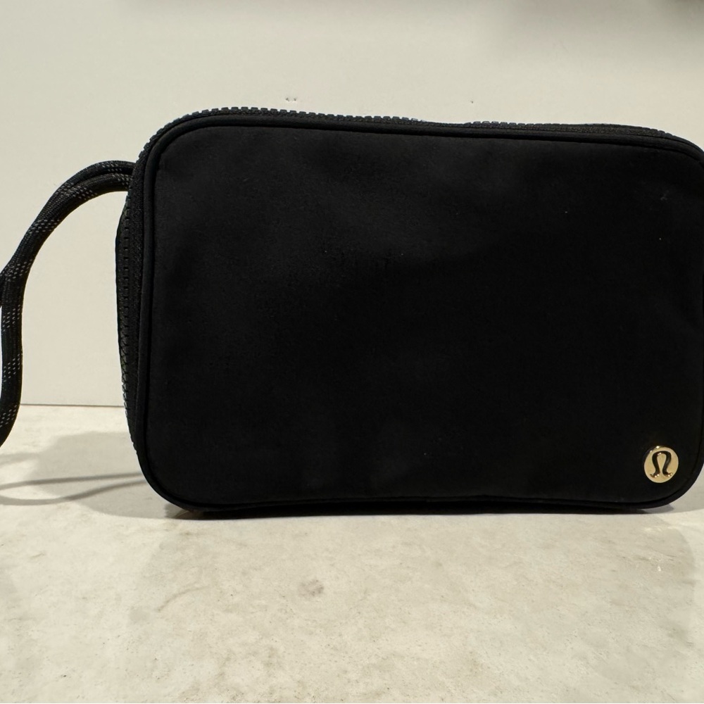 lululemon athletica Black Toiletry Bag
